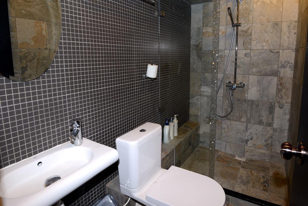 Home Plus Inn Hong Kong Extérieur photo